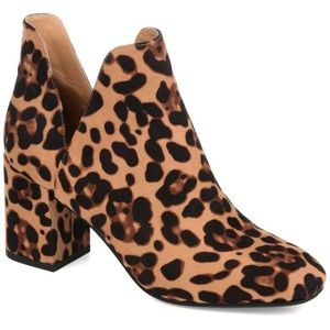 Journee Collection Womens Gwenn Tru Comfort Foam Block Heel Booties